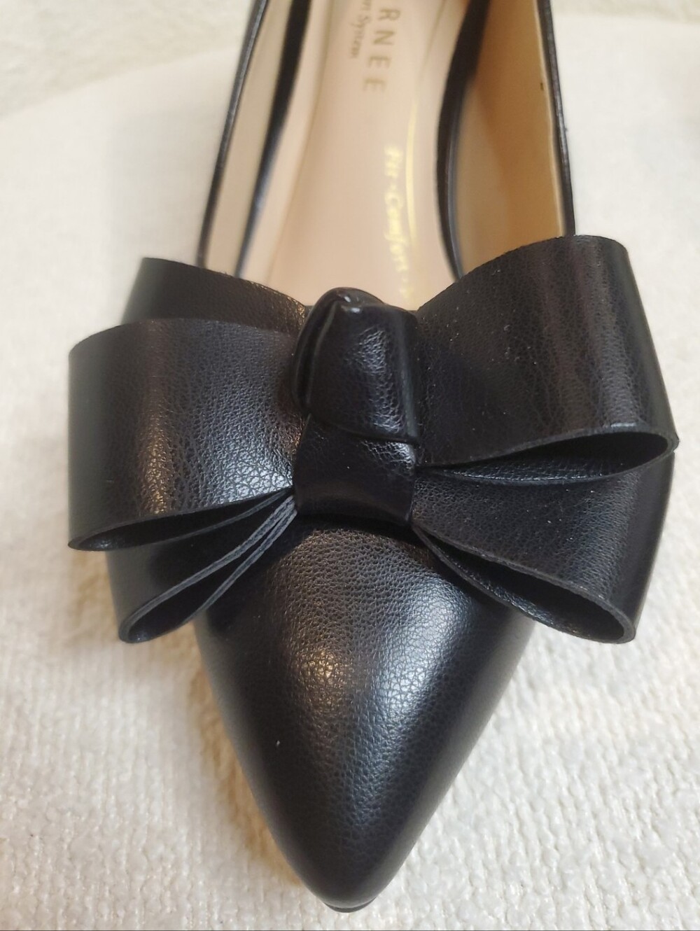 New Journee Crystol Classic Black Bow Pointed-Toe Pumps - Women Size 9WD - Picture 3 of 7